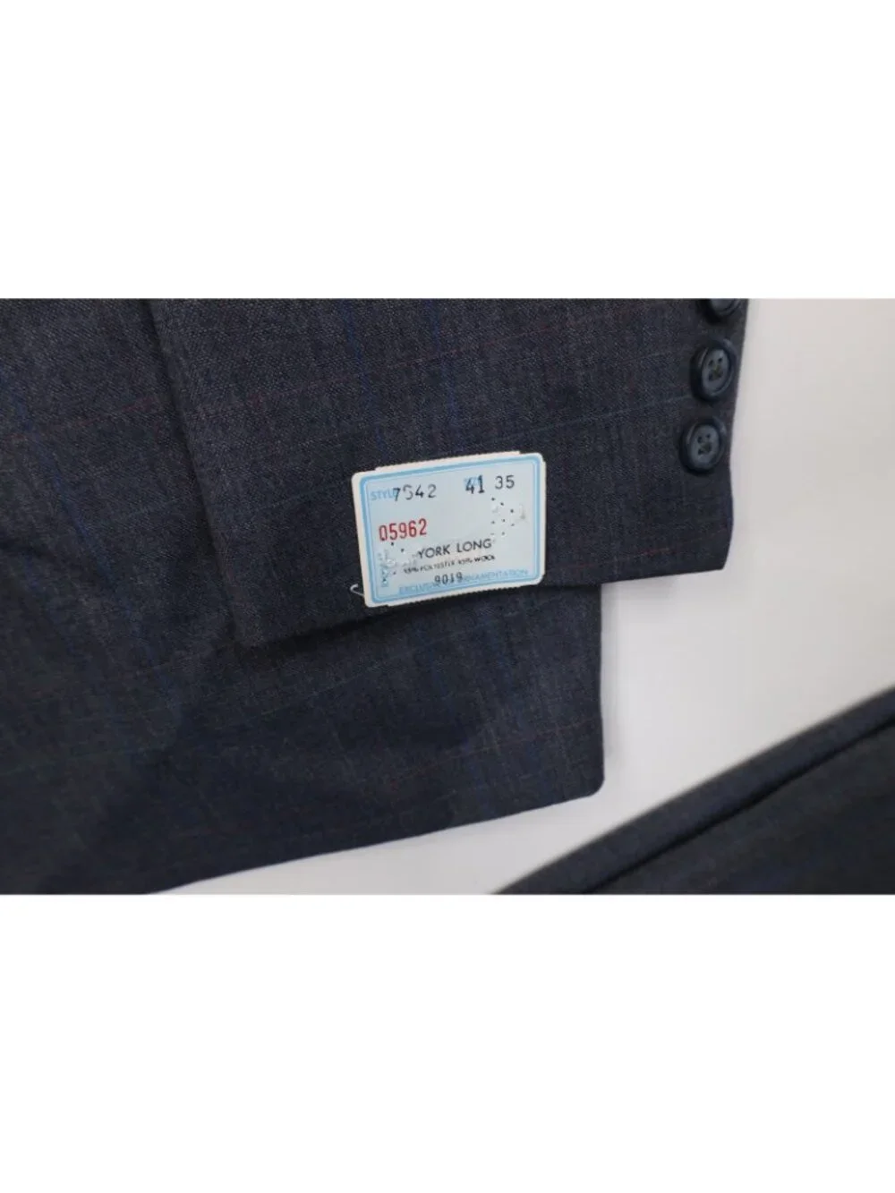 Deadstock Vintage 70s Mens 41R 2 Piece Wool Suit Blue Plaid Wide Leg 35x32 USA